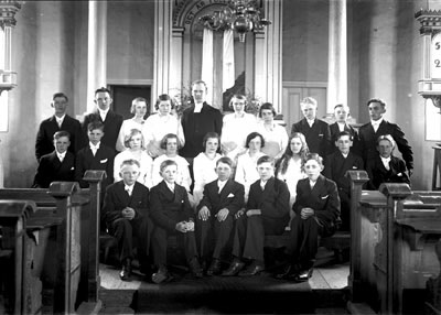 1933