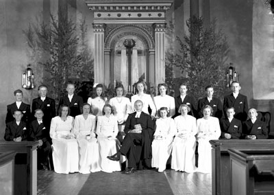 1945